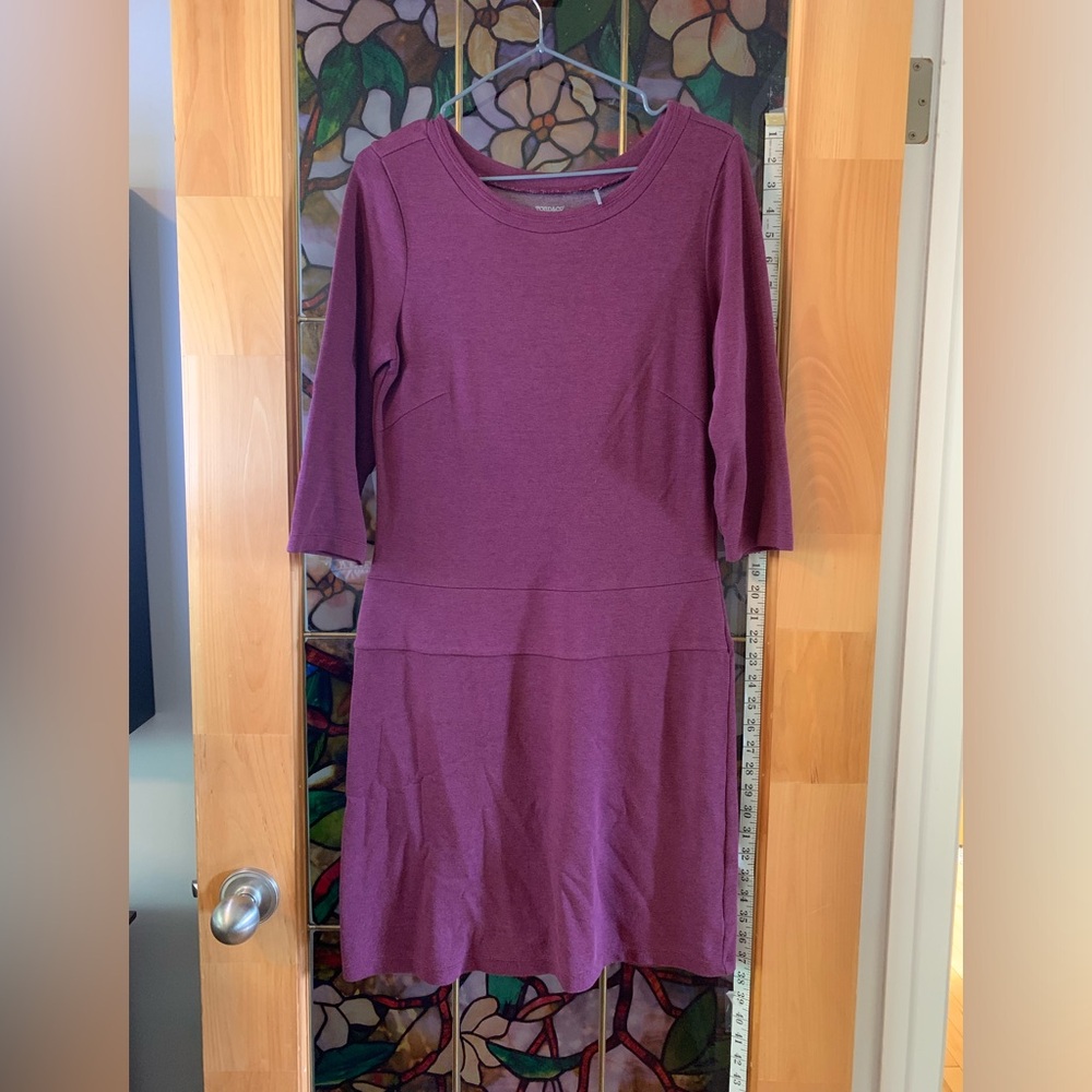 Women’s medium purple above knee 3/4 sleeve dress.